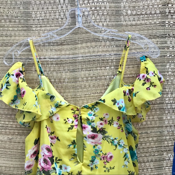 Love Culture Summer Romper Women’s Medium NWT - Picture 7 of 14